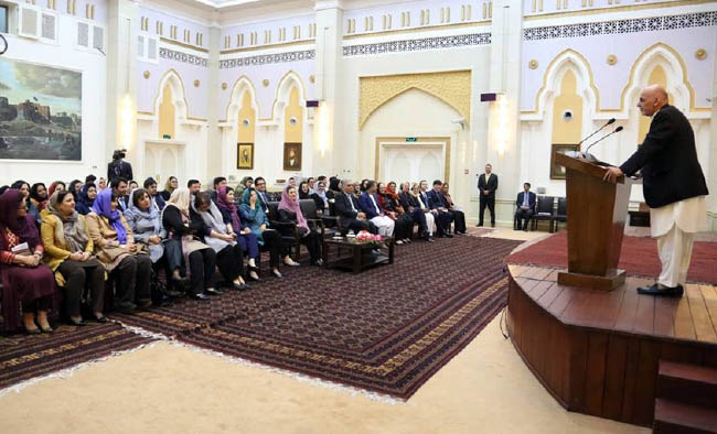 رئیس جمهور: هر وزیر و یا مقام دیگر که به زنان دید بد داشته باشد برکنار خواهد شد